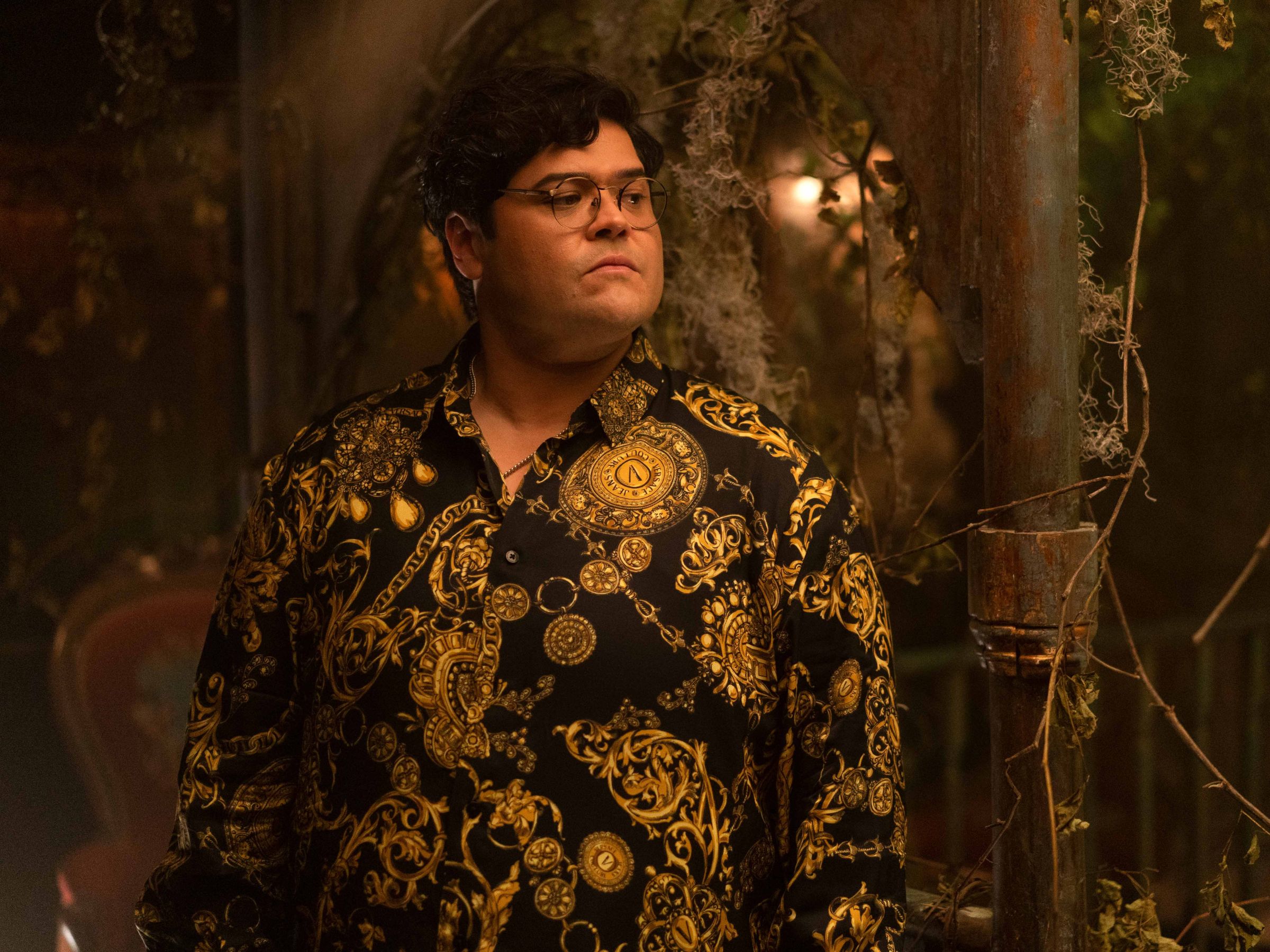 Harvey Guillén in What We Do in the Shadows