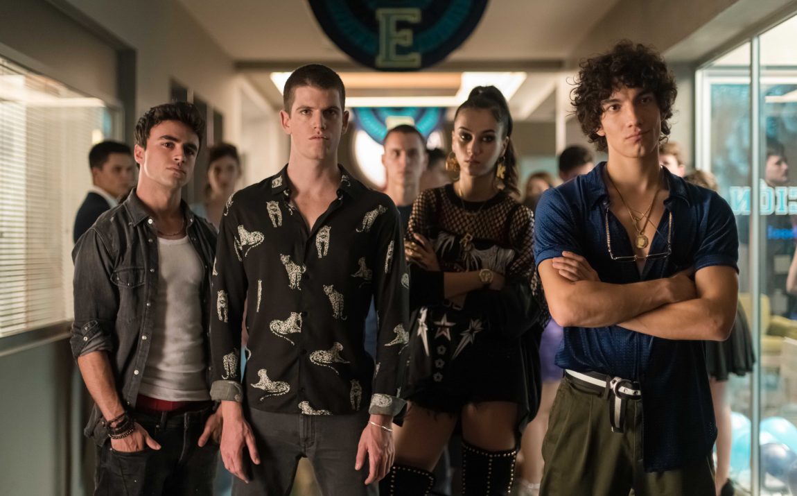 Watch the trailer for season 3 of Netflix's high school ...