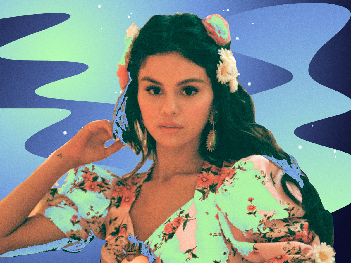 Watch Selena Gomez S Whimsical Video For Solo Spanish Language Debut De Una Vez