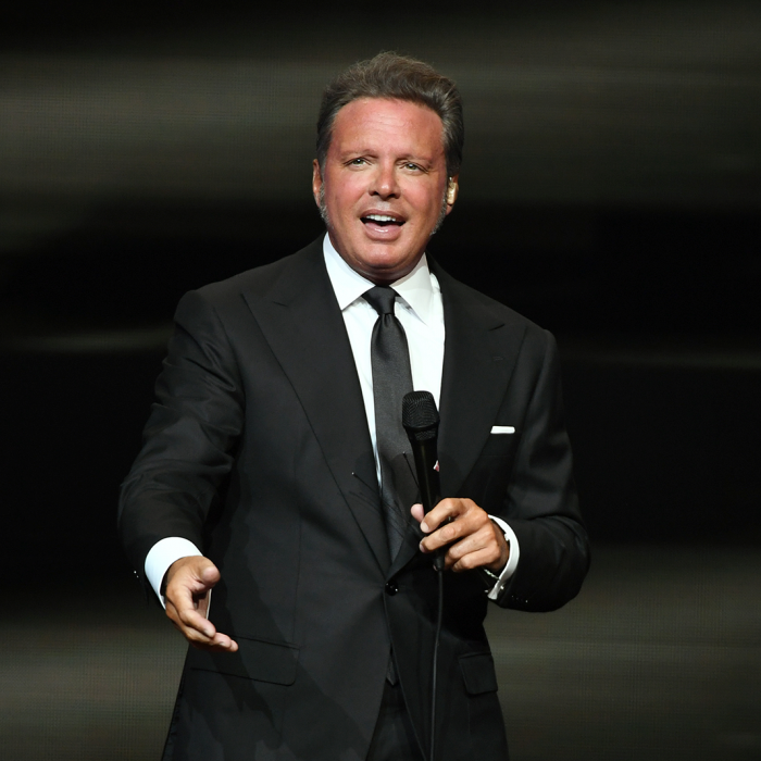 Luis Miguel Is the First Mexican Artist To Hit 5 Billion Downloads on