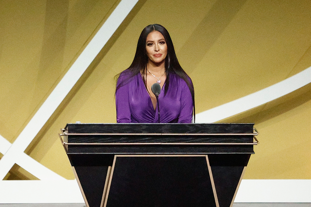 Vanessa Bryant Delivers Heartfelt Speech during Kobe's Induction into