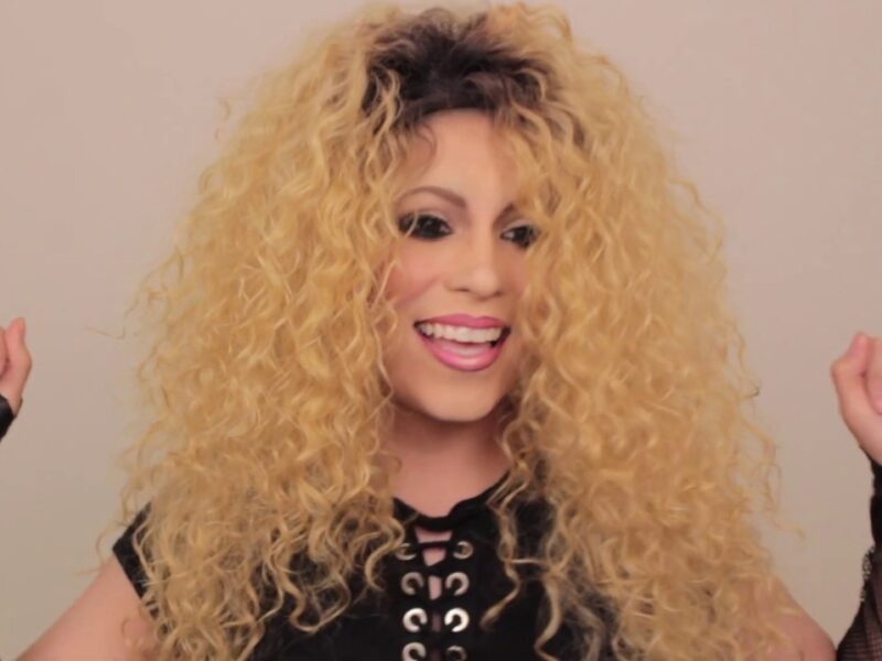 Aurelio Sánchez as Shakira on his Youtube