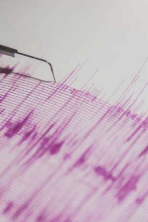 Seismometer detecting earthquake