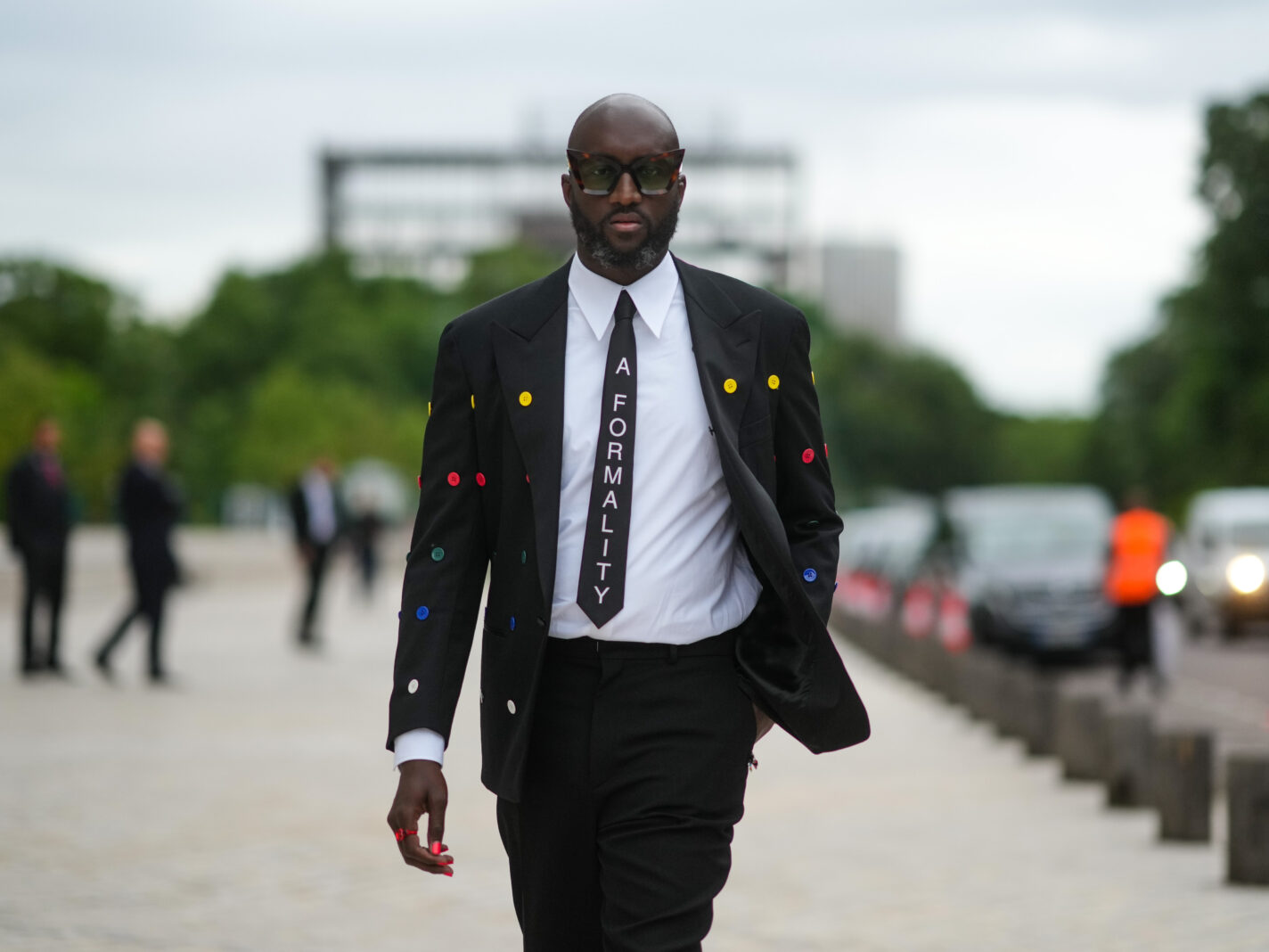 Louis Vuitton show pays tribute to designer Virgil Abloh