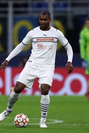 STADIO GIUSEPPE MEAZZA, MILANO, ITALY - 2021/11/24: Marlon Santos da Silva of FC Shakhtar Donetsk in action during the Uefa Champions League Group D match between FC Internazionale and FC Shakhtar Donetsk. Fc Internazionale wins 2-0 over FC Shakhtar Donetsk. (Photo by Marco Canoniero/LightRocket via Getty Images)