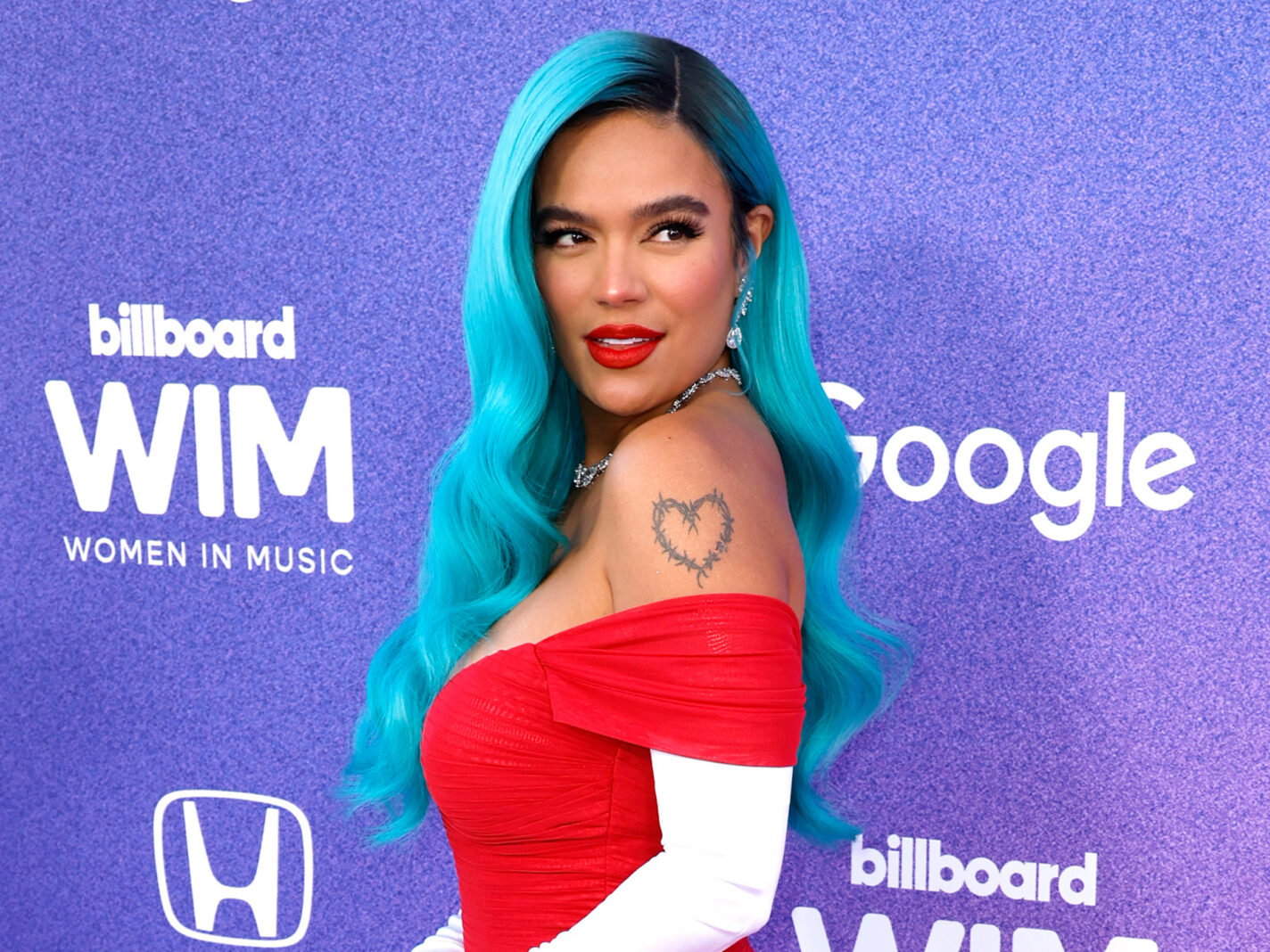 1. Karol G's Blue Hair Transformation: See the Singer's Bold New Look - wide 9