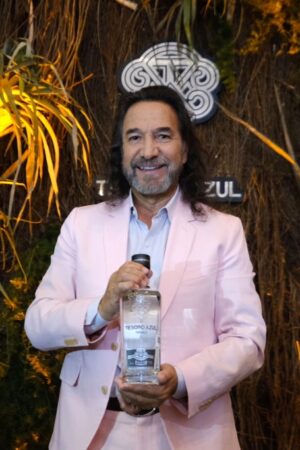 MEXICO CITY, MEXICO - MARCH 09: Marco Antonio Solis 'El Buki' poses for photos during a launch event of the tequila "Tesoro Azul" by Marco Antonio Solis on March 9, 2022 in Mexico City, Mexico. (Photo by Medios y Media/Getty Images)