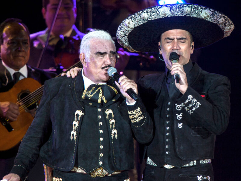 MEXICO CITY, MEXICO - APRIL 16: Vicente Fernández and his son Alejandro Fernández performing during his last live concert of artistic career at 'Estadio Azteca', on April 16, 2016 in Mexico City, Mexico. (Photo by Medios y Media/Getty Images)