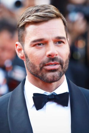 Ricky Martin lors du 75e festival de Cannes le 25 mai 2022. (Photo by Laurent KOFFEL/Gamma-Rapho via Getty Images)