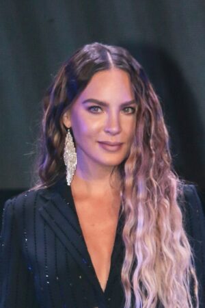 MEXICO CITY, MEXICO - DECEMBER 10: Belinda poses for a photo during the press conference of 'Hoy No Me Puedo Levantar' at Centro Cultural Teatro 1 on December 10, 2019 in Mexico City, Mexico. (Photo by Medios y Media/Getty Images)