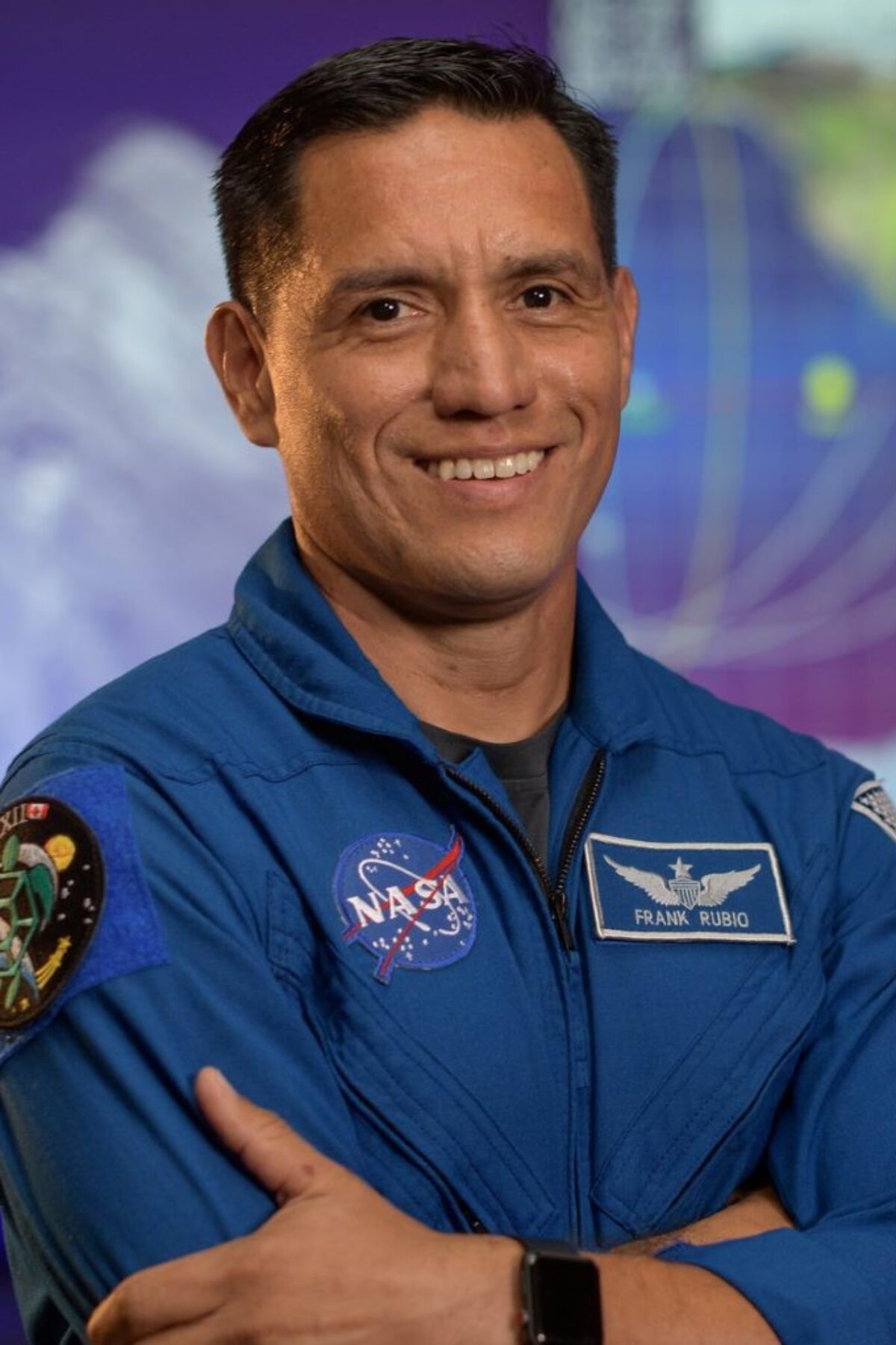 NASA astronaut Frank Rubio poses for a portrait, Wednesday, Sept. 16, 2020, in the Blue Flight Control Room at NASA’s Johnson Space Center in Houston. Photo Credit: (NASA/Bill Ingalls)
