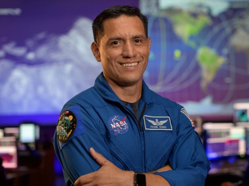 NASA astronaut Frank Rubio poses for a portrait, Wednesday, Sept. 16, 2020, in the Blue Flight Control Room at NASA’s Johnson Space Center in Houston. Photo Credit: (NASA/Bill Ingalls)