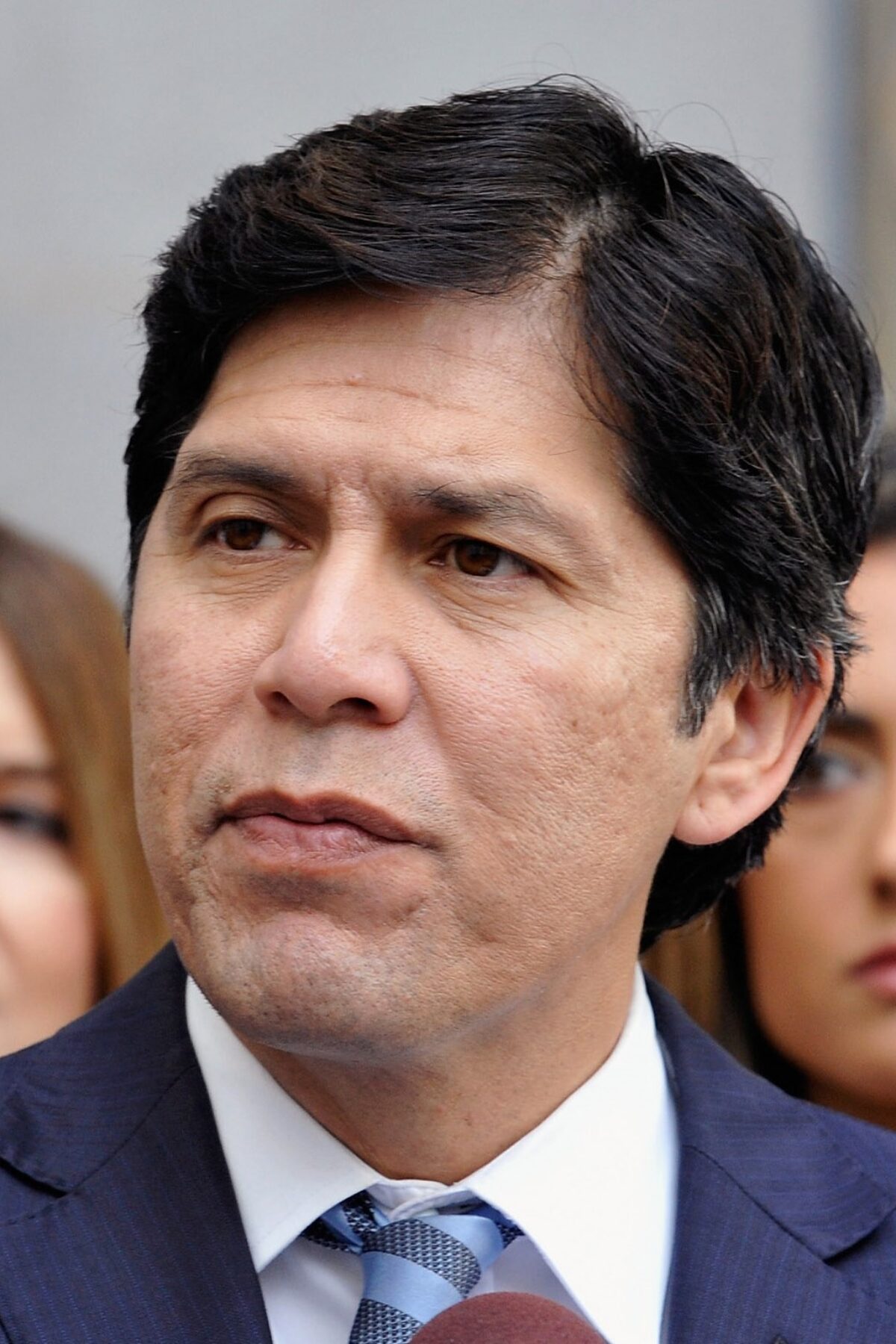 LOS ANGELES, CA - NOVEMBER 20: California State Senate president pro tempore Kevin de Leon speaks at a press conference held by Social Compassion In Legislation to denounce President Trump's plan to reverse endangered species protections on November 20, 2017 in Los Angeles, California. (Photo by Michael Tullberg/Getty Images)