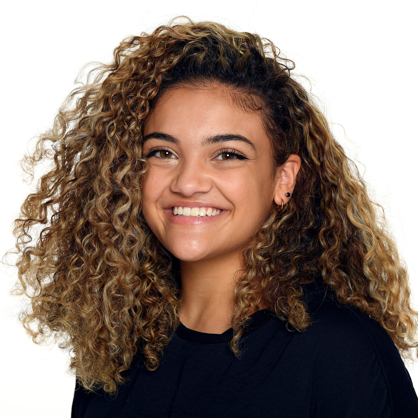 Laurie Hernandez Talks Mental Health In Sports How To Move On From   Header Laurie Hernandez 1400x1400 