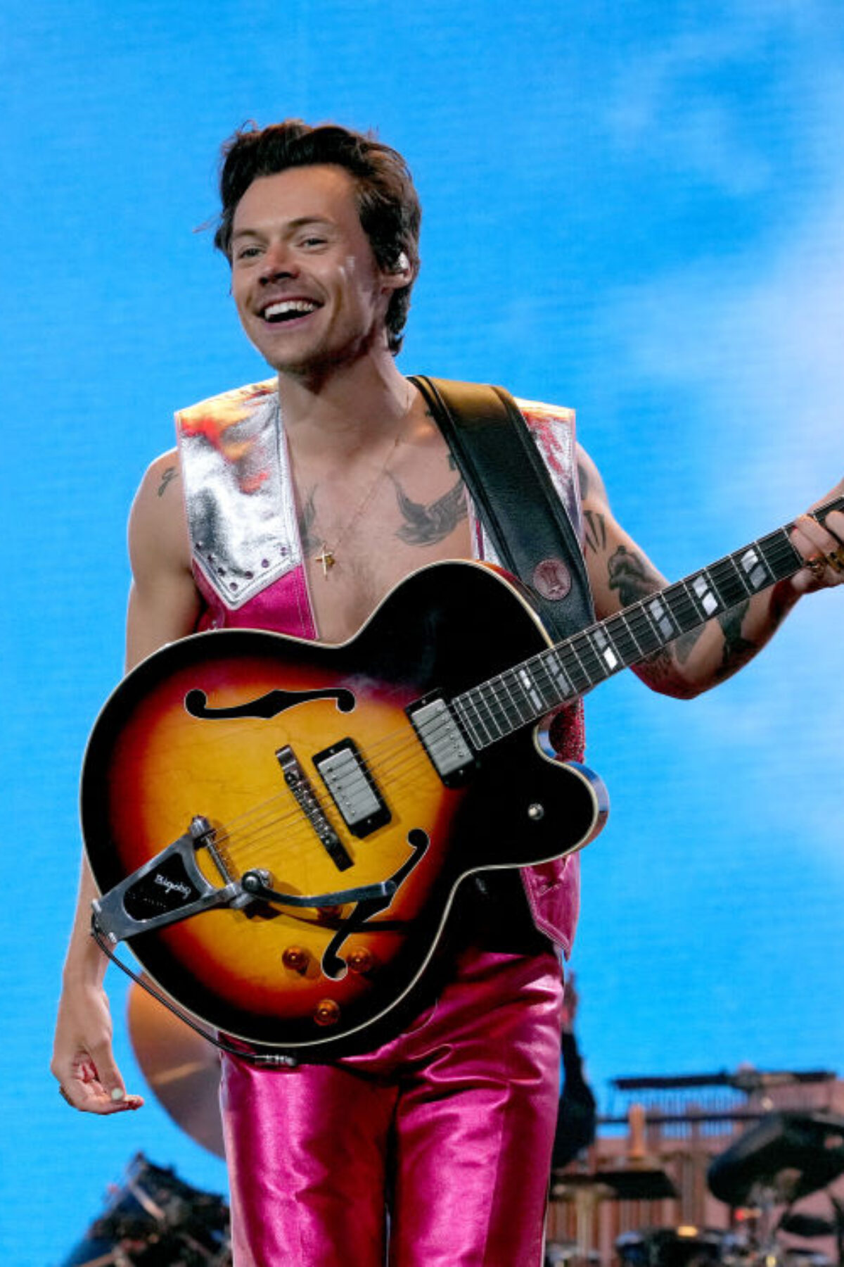 INDIO, CALIFORNIA - APRIL 22: Harry Styles performs on the Coachella stage during the 2022 Coachella Valley Music And Arts Festival on April 22, 2022 in Indio, California. (Photo by Kevin Mazur/Getty Images for Harry Styles)