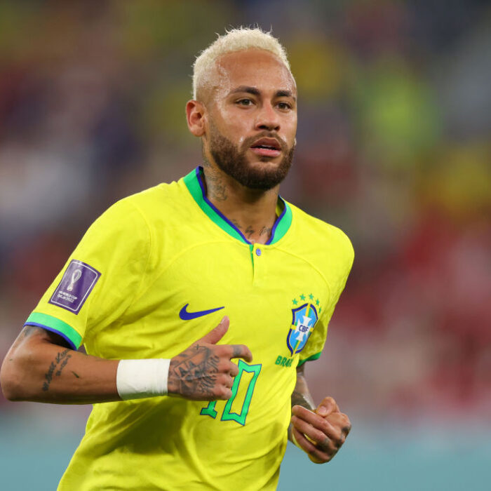 WATCH: Neymar Lookalike Goes Viral & Tricks Hundreds of Fans at 2022 ...