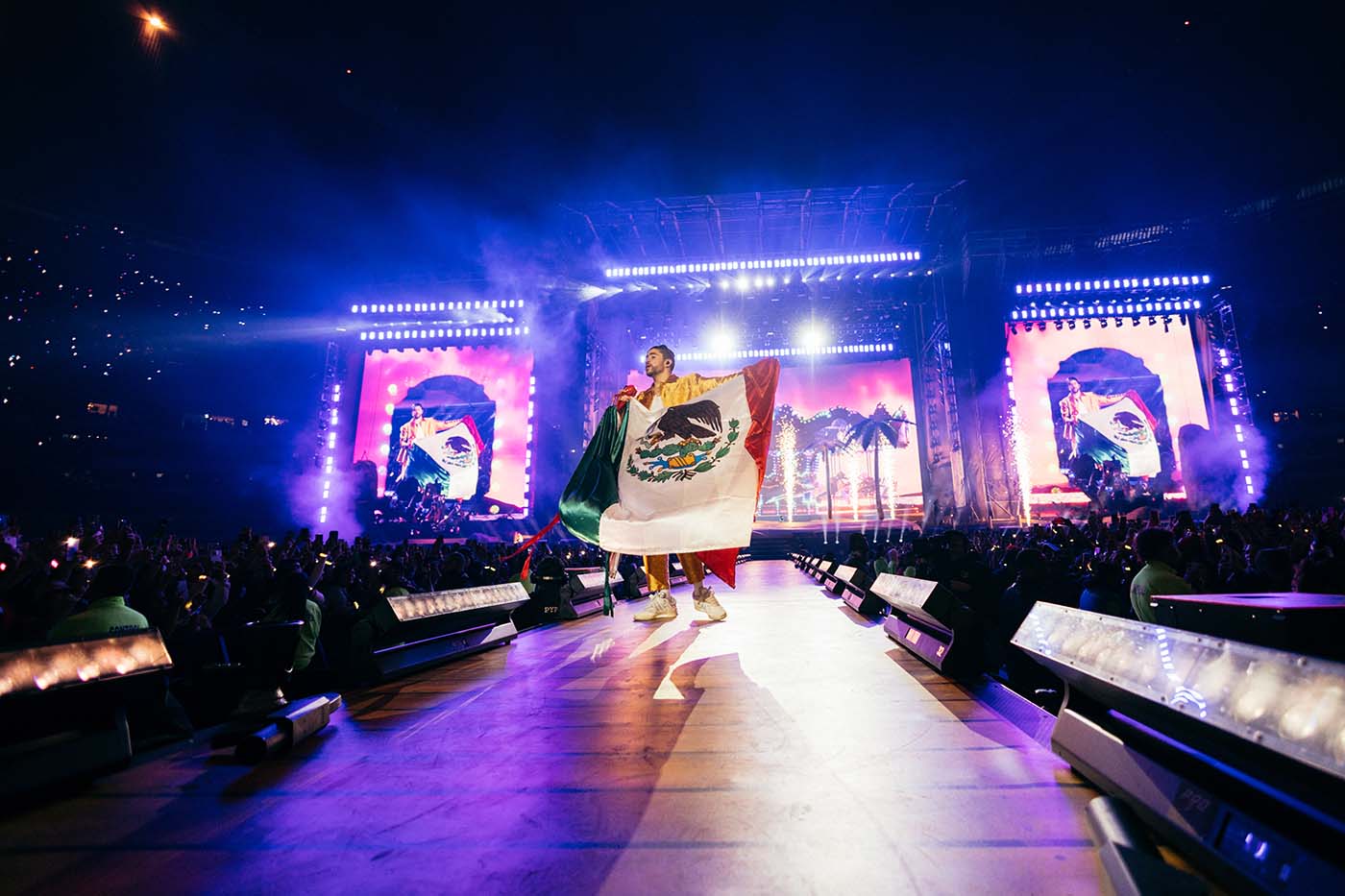 Bad Bunny Ends World's Hottest Tour in Mexico City With Special Guests &  Ticket Controversy