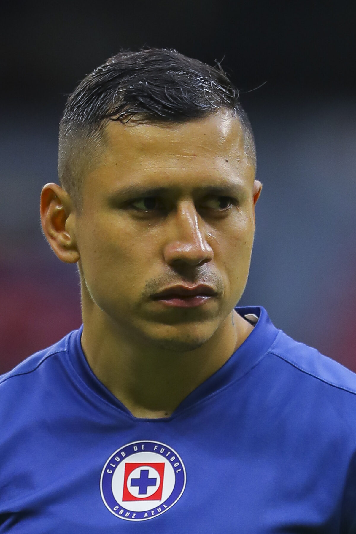 MEXICO CITY, MEXICO - SEPTEMBER 15: Julio César Domínguez of Cruz Azul looks on during the 16th round match between Cruz Azul and Leon as part of the Torneo Apertura 2022 Liga MX at Azteca Stadium on September 15, 2022 in Mexico City, Mexico. (Photo by Agustin Cuevas/Getty Images)