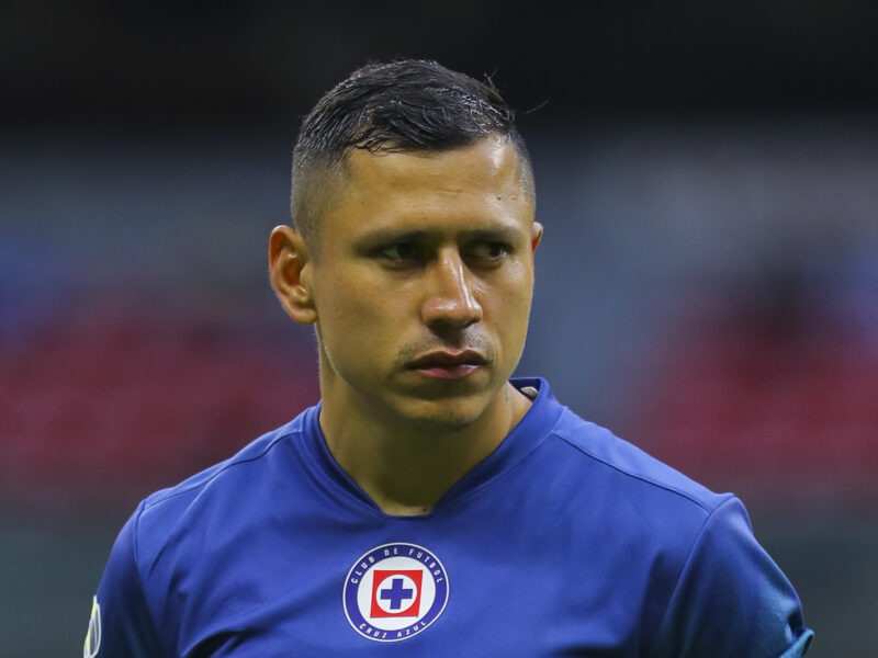 MEXICO CITY, MEXICO - SEPTEMBER 15: Julio César Domínguez of Cruz Azul looks on during the 16th round match between Cruz Azul and Leon as part of the Torneo Apertura 2022 Liga MX at Azteca Stadium on September 15, 2022 in Mexico City, Mexico. (Photo by Agustin Cuevas/Getty Images)