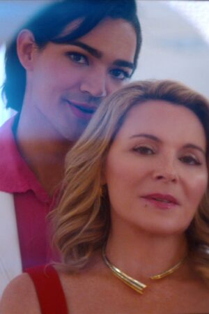 Glamorous. (L to R) Miss Benny as Marco, Kim Cattrall as Madolyn in episode 101 of Glamorous. Cr. Courtesy Of Netflix © 2023