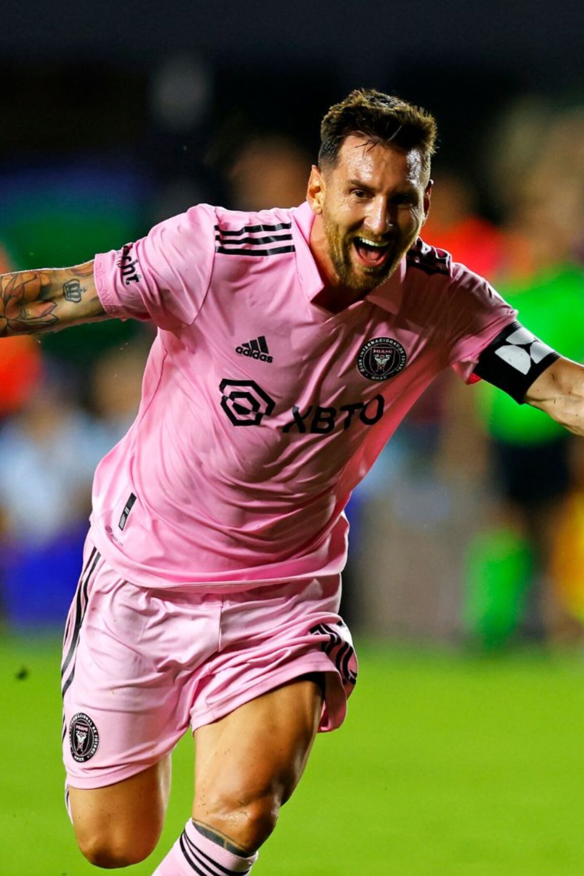 FORT LAUDERDALE, FLORIDA - JULY 21: Lionel Messi #10 of Inter Miami CF celebrates after kicking the game winning goal during the second half of the Leagues Cup 2023 match between Cruz Azul and Inter Miami CF at DRV PNK Stadium on July 21, 2023 in Fort Lauderdale, Florida. (Photo by Mike Ehrmann/Getty Images)