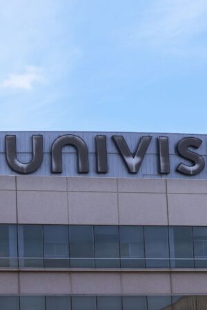 LOS ANGELES, CALIFORNIA - APRIL 14: The Univision logo is posted atop the Univision building a day after the company announced plans to merge with Grupo Televisa on April 14, 2021 in Los Angeles, California. Mexican Televisa and US Hispanic Univision, two of the biggest Spanish speaking media companies, announced yesterday they will join forces to compete in the regional streaming market. The merger will include assets and content of the two giants to gain production capacity and share in the growing Hispanic market. (Photo by Mario Tama/Getty Images)