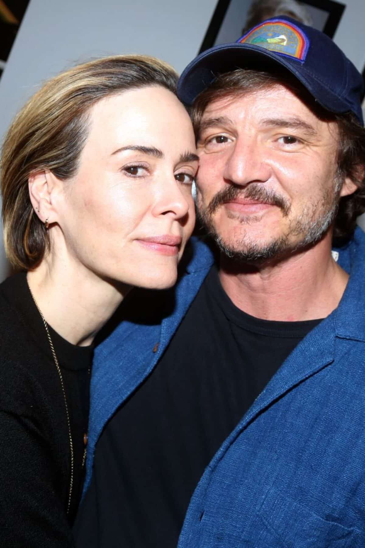 NEW YORK, NEW YORK - JANUARY 28: (EXCLUSIVE COVERAGE) Sarah Paulson and Pedro Pascal pose backstage at the hit play 