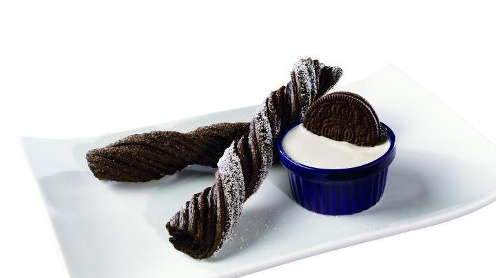 OREO(R) Churros with OREO(R) cookie creme dip (PRNewsFoto/J&J Snack Foods Corp.)