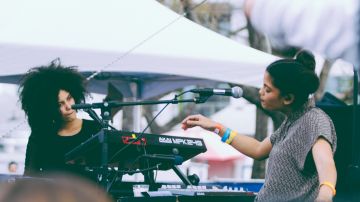 Ibeyi. Photo by Daniel Patlan for Remezcla