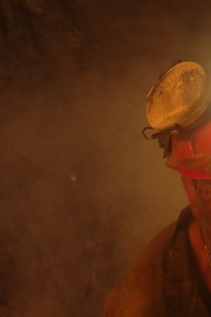 c58c14_los-33-antonio-banderas