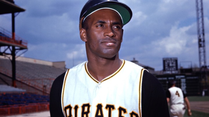 PITTSBURGH - 1960's: Outfielder Roberto Clemente #21 of the Pittsburgh Pirates poses for a portrait prior to a game in the 1960's at Forbes Field in Pittsburgh, Pennsylvania. (Photo by Diamond Images/Getty Images)