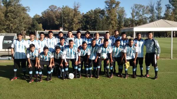 Seleccion-Argentina-originarios-Tristan-Suarez_CLAIMA20150612_0156_28