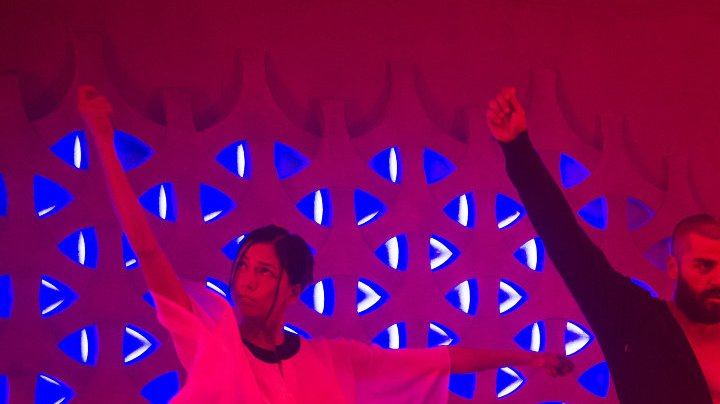 sonoya-mizuno-oscar-isaac-kyoko-nathan-ex-machina-dance-scene-sequence