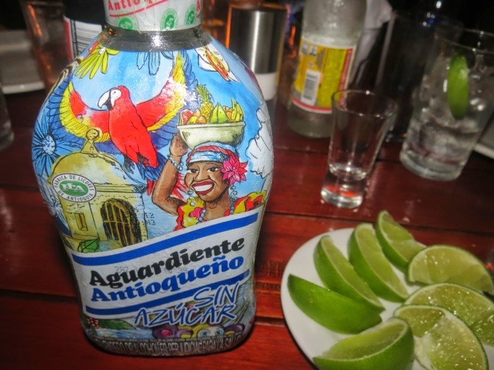 aguardiente_colombia_2_food