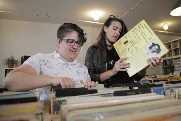 radiomenea_music_itzel 3