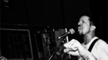 Photo by Mateus Mondini. Courtesy of Martin Sorrondeguy