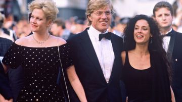 sonia-braga-robert-redford-awards-screen-shot-2016-05-16-at-8-12-21-am