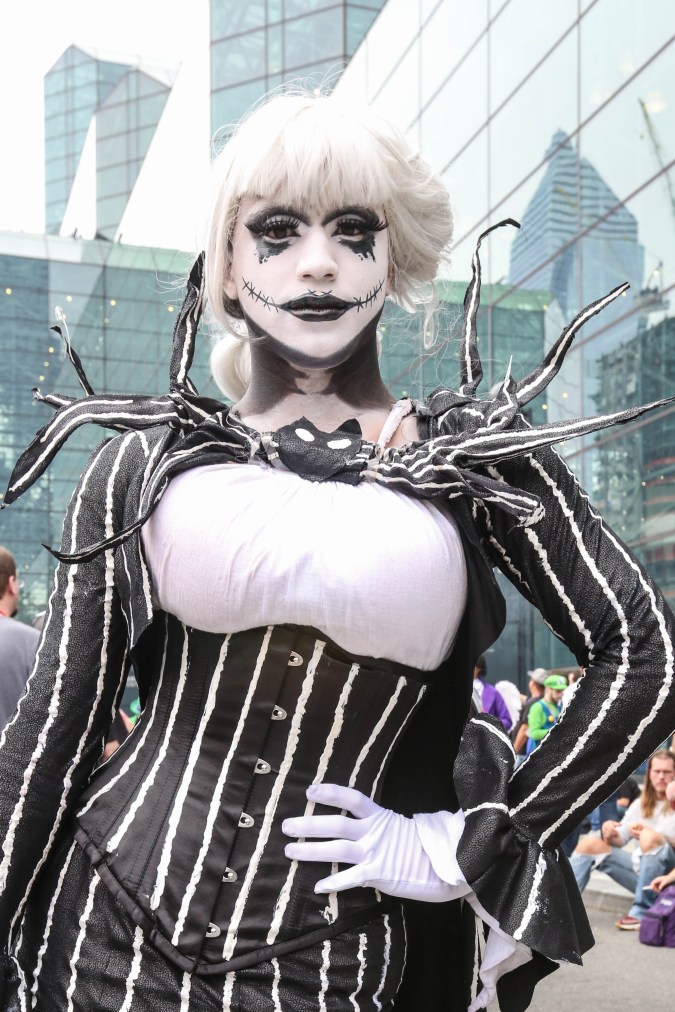dos_columns comic-con_culture_itzel-3