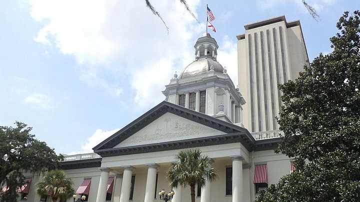 Creative Commons "Florida’s Historic Capitol and Florida State Capitol, Tallahassee, Leon County, Florida" by Michael Rivera is licensed under CC BY 2.0