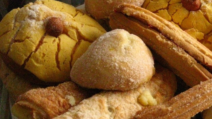 Creative Commons "Mexican Breads" by EvelynGiggles is licensed under CC BY 2.0