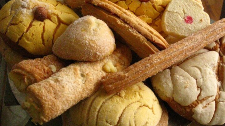 Creative Commons "Mexican Breads" by EvelynGiggles is licensed under CC BY 2.0
