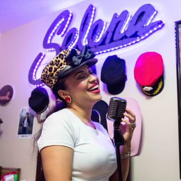 Amanda Solis from Texas City in her Selena themed room. Photo by Jessica Alvarenga for Remezcla