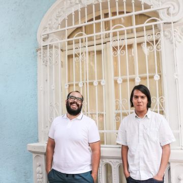 Los Blenders on Avenida Yucatán in Mexico City. Photo by Alan Lopez for Remezcla