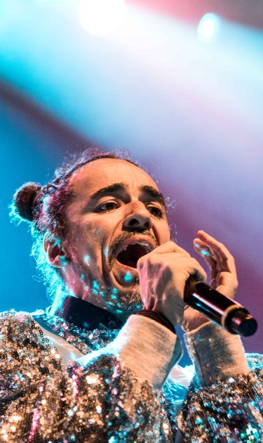 Cafe Tacvba lead singer Rubén Albarrán performing at Terminal 5 in New York City. Photo by Itzel Alejandra Martinez for Remezcla