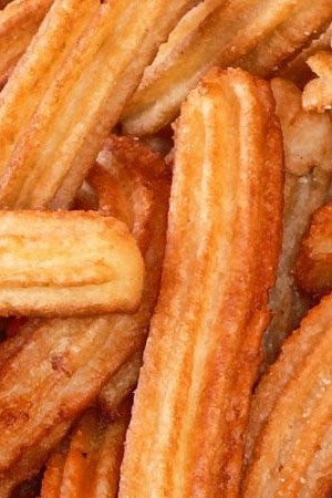 Creative Commons "Multitud de churros” by Juan Mejuto is licensed under CC BY 2.0