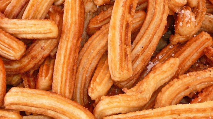 Creative Commons "Multitud de churros” by Juan Mejuto is licensed under CC BY 2.0