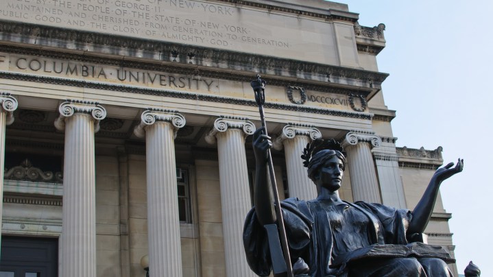 Creative Commons "Alma Mater, Columbia University” by InSapphoWeTrust is licensed under CC BY 2.0