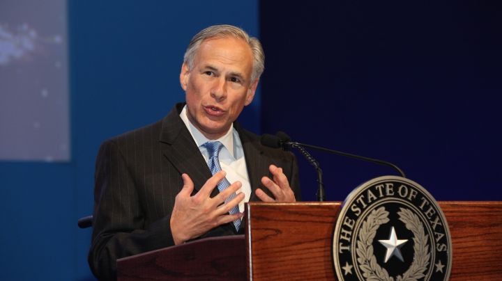 Commons "Greg Abbott, Governor of Texas” by World Travel & Tourism Council is licensed under CC BY 2.0