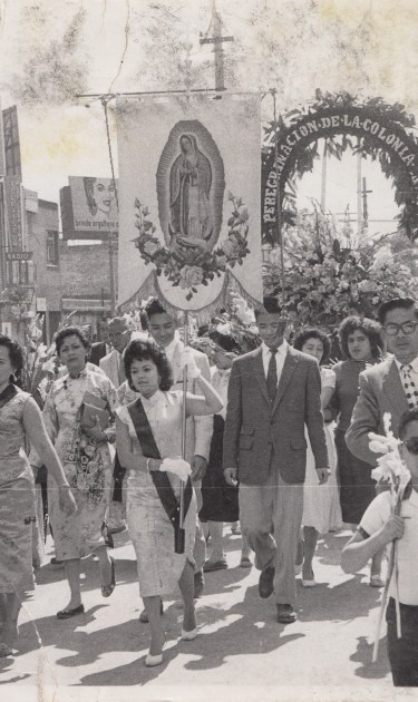 Chinese Mexican pilgrims march to the Basilica de Guadalupe, Mexico’s holiest shrine. Courtesy of Pilar Chen Chi.