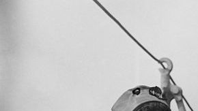 Creative Commons "Sailors of Minas Geraes 2” by Bain News Service (modifications by Pennyulap)